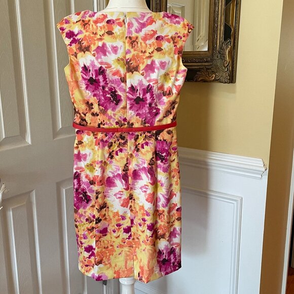 Size 9 Jr sheath dress by I.N. San Francisco. Like New. Bright Colors. Belt Opt. - Picture 3 of 10